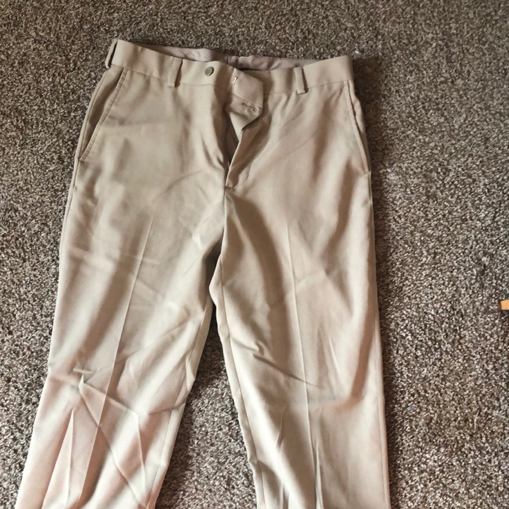 30x30 khaki pants